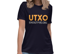 UTXO - ENOGTYVE.ORG - Løs T-shirt til kvinder