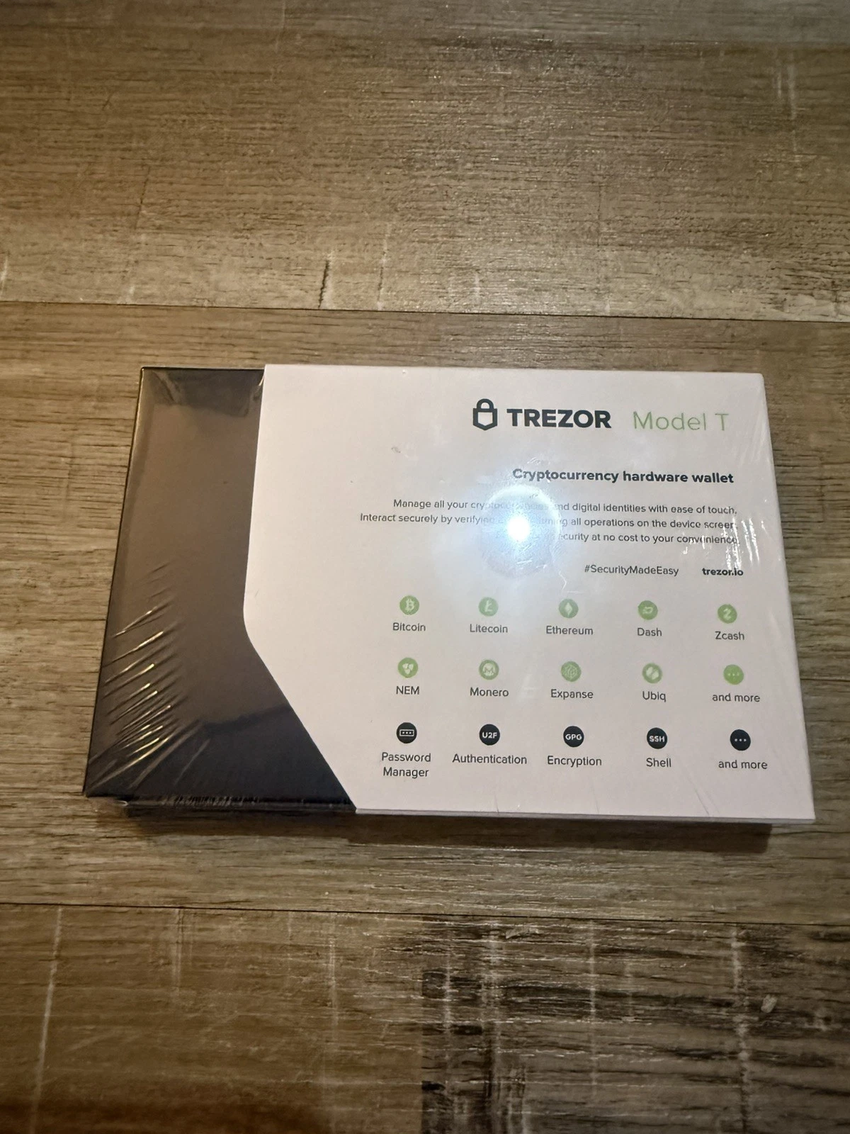 Trezor Model T – sikker opbevaring af Bitcoin